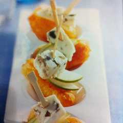 Una foto de Fruta frita con roquefort