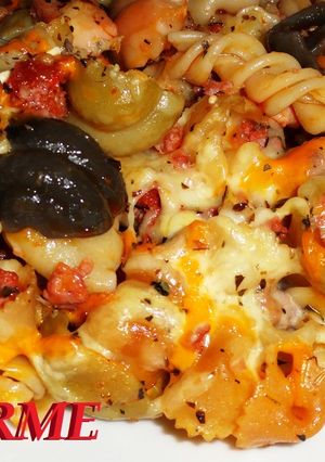 Una foto de Pupurri de pasta con chorizo picante
