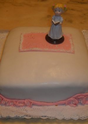 Una foto de Tarta de comunión
