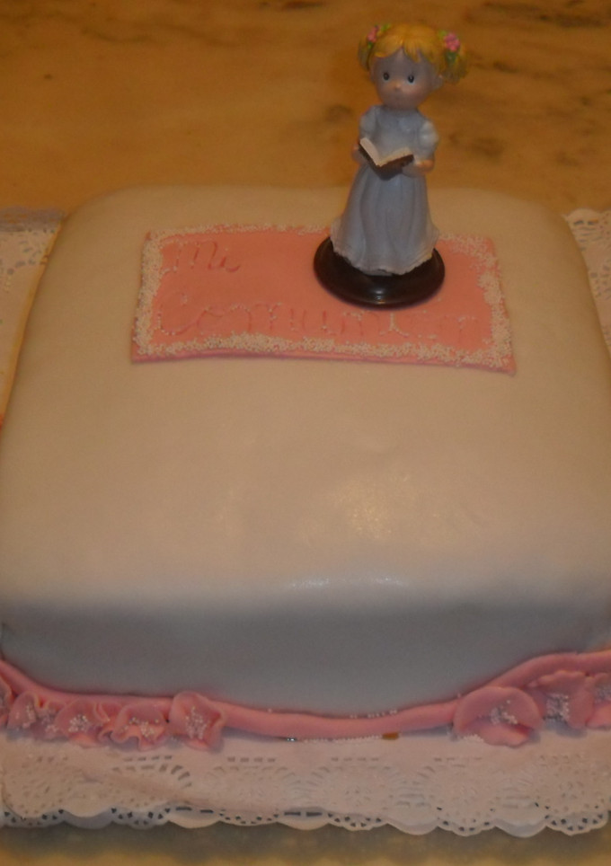 Una foto de Tarta de comunión