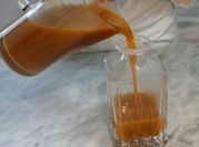 Una foto de como hacer arequipe con leche y azucar