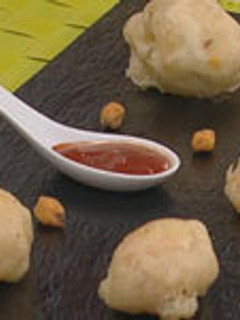 Una foto de Bolitas de pollo crujientes