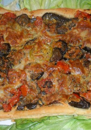 Una foto de Tarta de verduras con queso