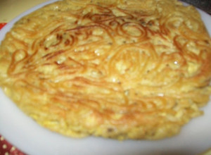 Una foto de TORTILLA DE FIDEOS