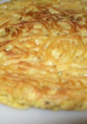 Una foto de TORTILLA DE FIDEOS