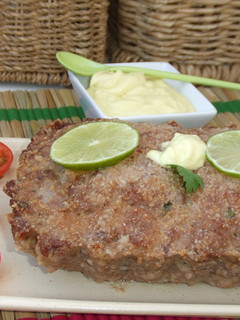 Una foto de Pastel frío de carne relleno