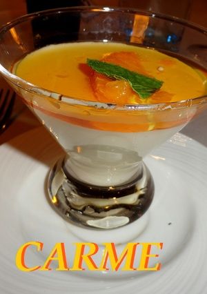 Una foto de Mousse de naranja y miel