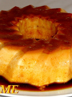 Una foto de Flan de calabaza con almendras