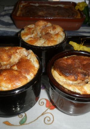 Foto principal de Budincitos esponjosos de banana y arroz