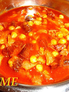 Una foto de Cazuela de callos con garbanzos