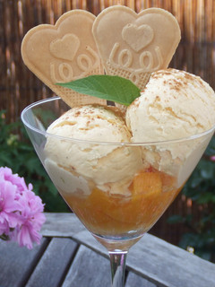 Una foto de Helado de crema al aroma de lima