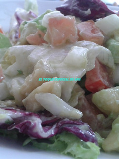 Una foto de Ensalada con salsa de mostaza