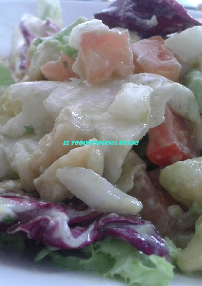 Una foto de Ensalada con salsa de mostaza