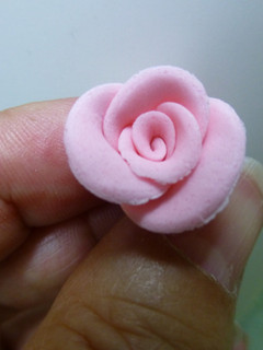 Una foto de Cómo hacer rosas de fondant