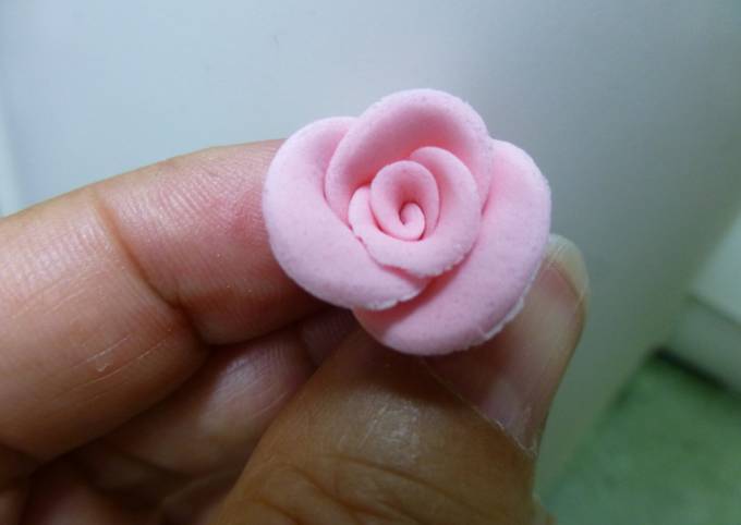 Cómo hacer rosas de fondant Receta de milandebrera- Cookpad