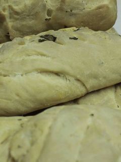 Una foto de Pan de albahaca