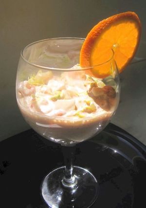 Una foto de Cóctel de gambas con manzana
