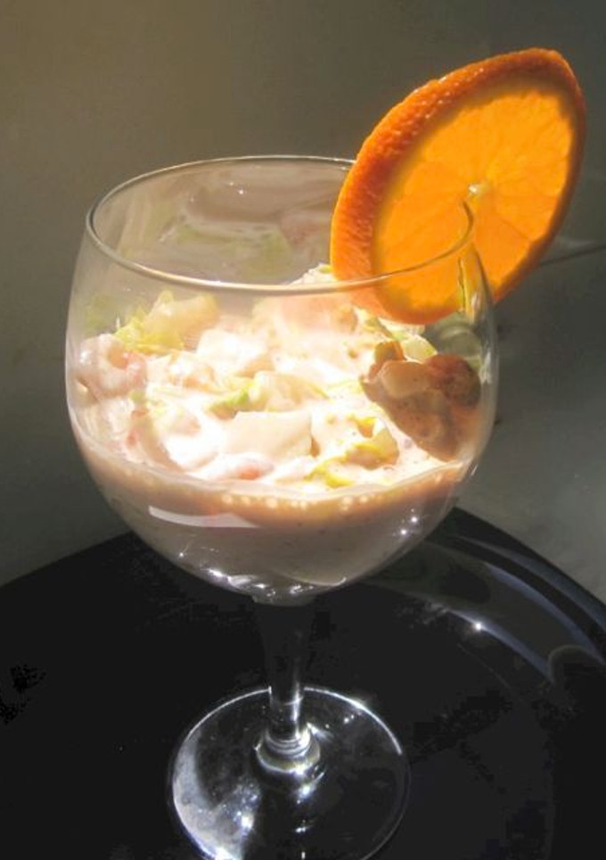 Una foto de Cóctel de gambas con manzana