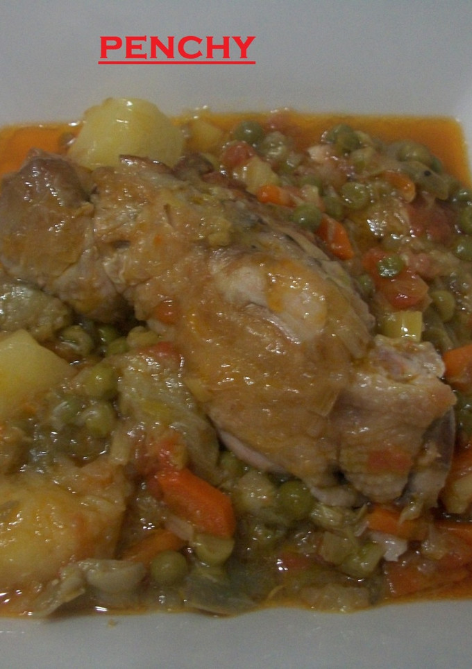 Una foto de Contramuslos rellenos en salsa de verduras