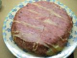 Pastel de carne con tortilla de patatas