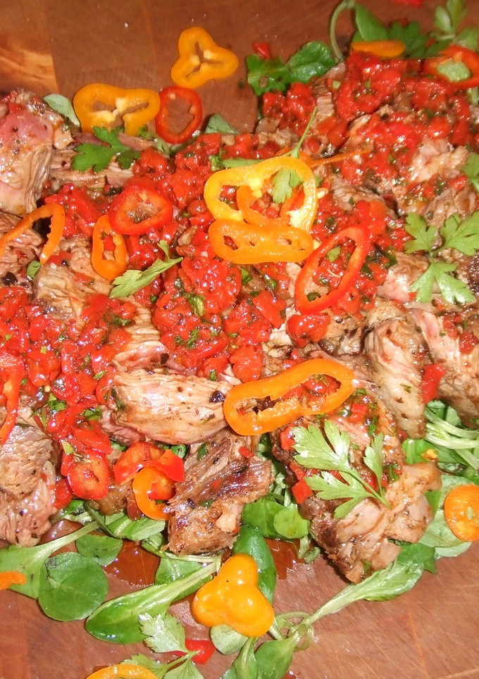 Una foto de Tabla de carne con aliño especial