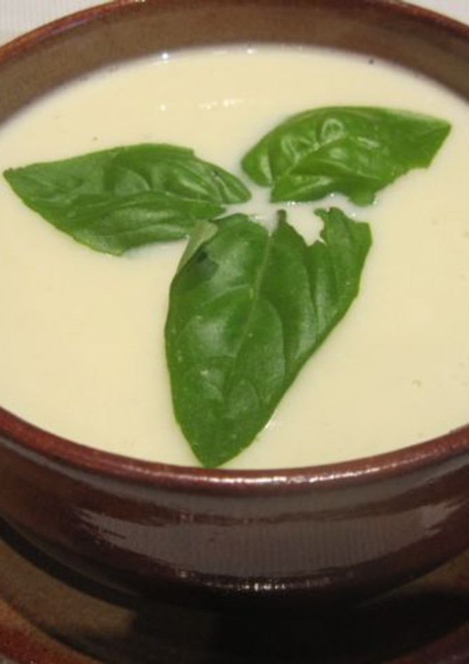 Una foto de Vichyssoise fría
