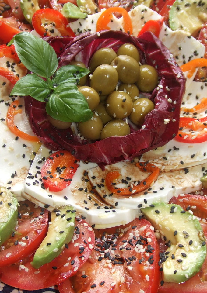 Una foto de Ensalada colorida de verano