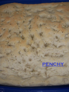 Una foto de Focaccia italiana al ajo con romero