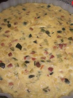 Una foto de Fritata de calabacín con jamón ibérico