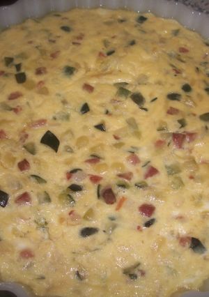 Una foto de Fritata de calabacín con jamón ibérico