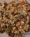Arroz picante con verduras y champiñones