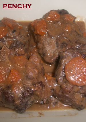 Una foto de Rabo de toro estofado de familia