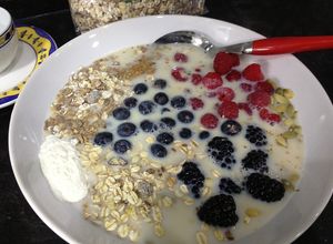 Una foto de Desayuno lleno de energía y saludable