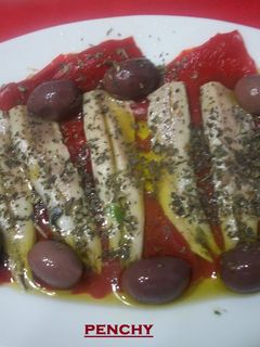 Una foto de Capitas de torero con boquerones anchoados a la albahaca