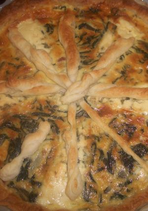 Una foto de Quiche de acelgas con queso azul