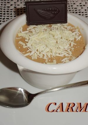 Una foto de Cuajada de turrón