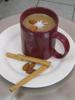Una foto de Atole champurrado