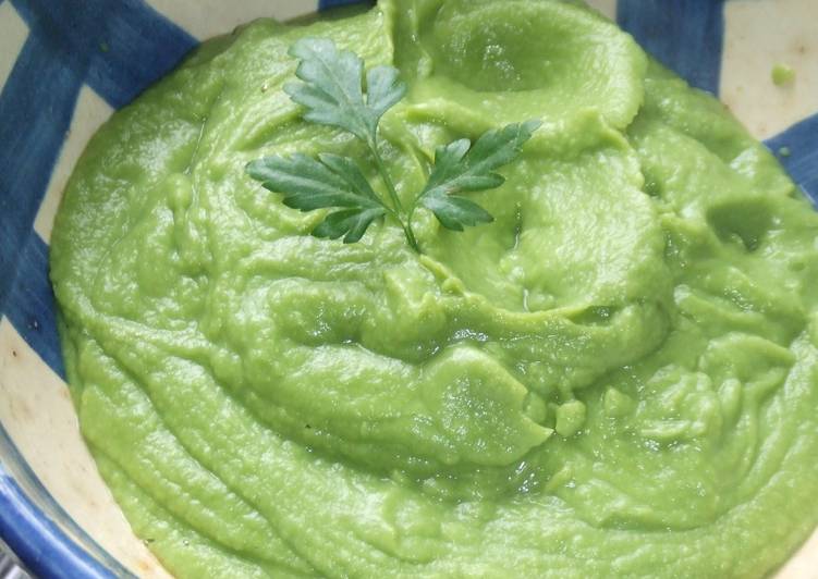 Puré de guisantes y nabos con menta fresca