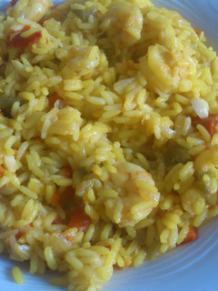 Una foto de Arroz con gambitas peladas