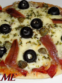 Una foto de Pizzeta caprichosa