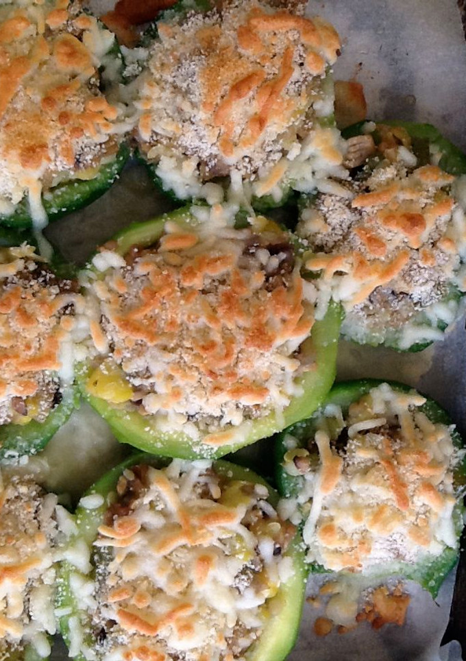 Una foto de Zapallitos rellenos de carne picada