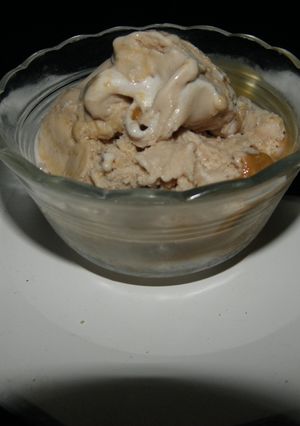 Una foto de Helado crema de nuez moscada