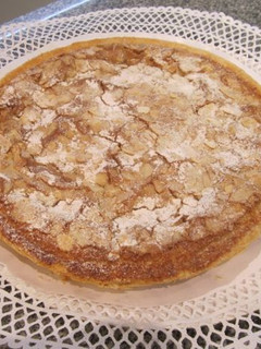 Foto principal de Tarta de hojaldre con crema de almendras