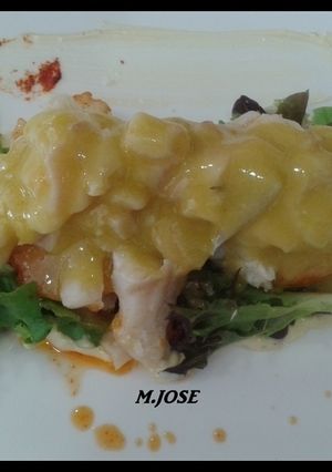 Una foto de Ensalada templada de bacalao con salsa ali-oli