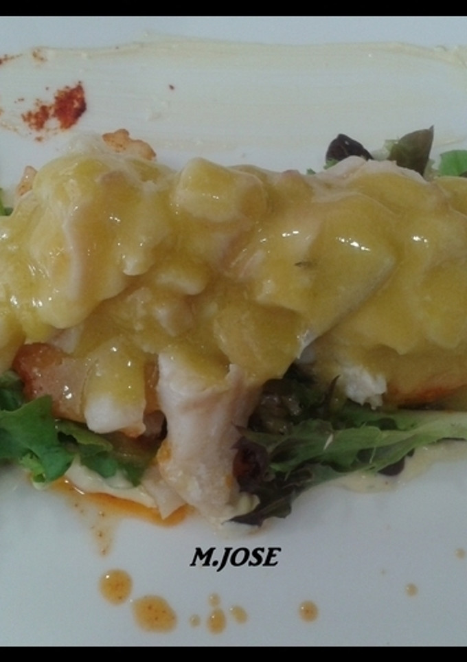 Una foto de Ensalada templada de bacalao con salsa ali-oli