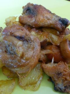 Una foto de Pollo con limón y champiñón