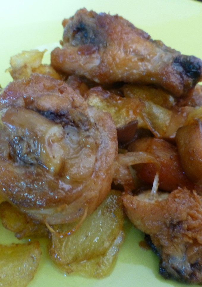 Una foto de Pollo con limón y champiñón