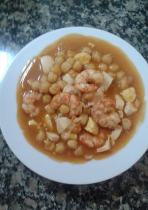 Una foto de Garbanzos a la Girón