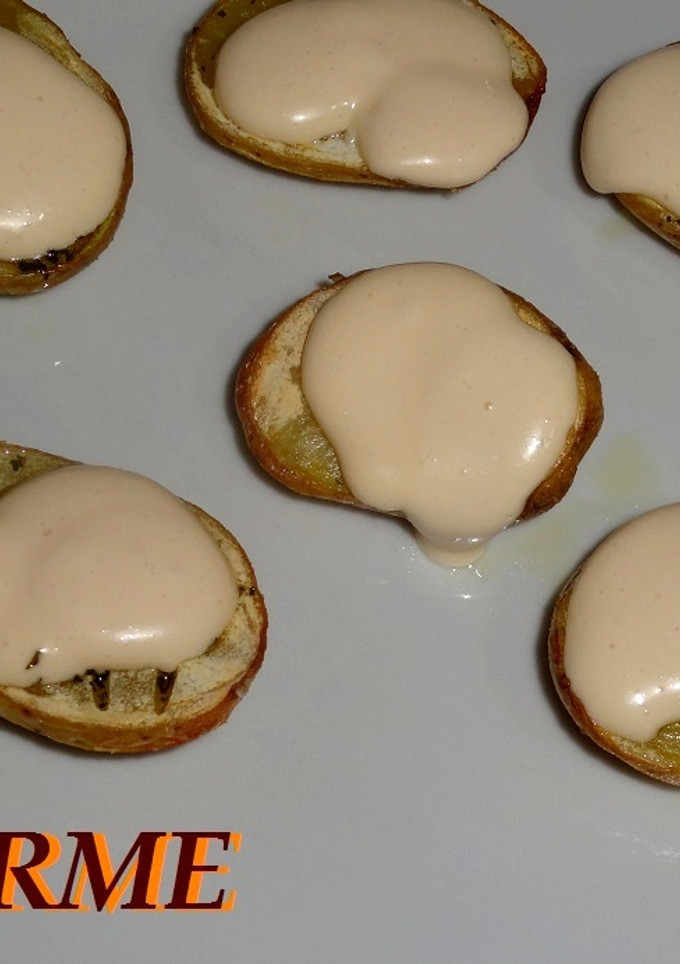 Una foto de Patatas con alioli