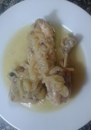 Una foto de Pollo con cerveza casero